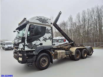 Camión multibasculante IVECO Trakker