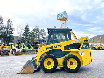 Minicargadora KOMATSU SK714
