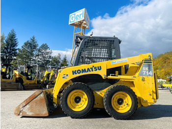 Minicargadora KOMATSU SK714