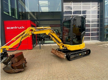 Miniexcavadora KOMATSU