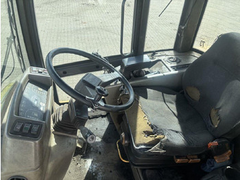 Cargadora articulada Komatsu WA90-3: foto 3