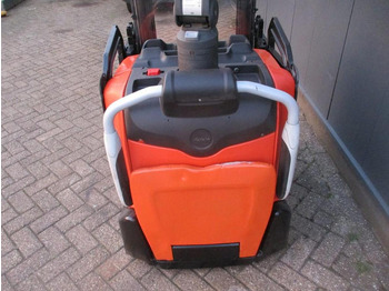 Transpaleta Toyota SPE200D: foto 4