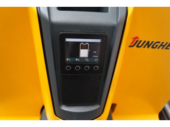 Apilador Jungheinrich EJD118: foto 4 Apilador Jungheinrich EJD118: foto 4