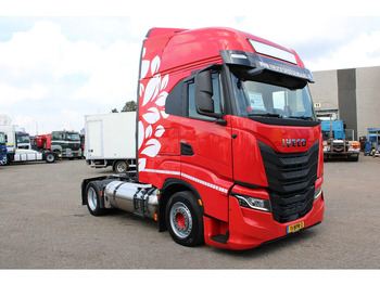 Cabeza tractora Iveco S-WAY 460 + LNG + retarder + euro 6: foto 3