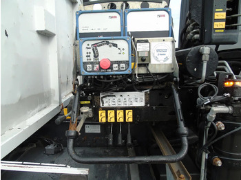 Camión grúa Iveco Eurotrakker 360 EEV + HIAB 144B- 2 + 6X4 + REMOTE + SPRING/BIG AXLE + EURO 5: foto 4