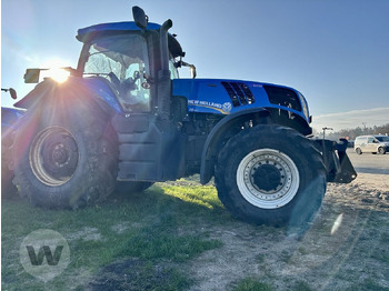 Tractor NEW HOLLAND T8
