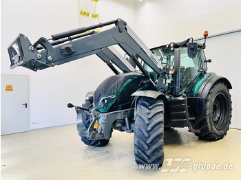 Tractor VALTRA T174
