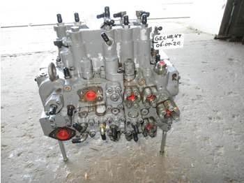 Válvula hidráulica para Maquinaria de construcción Hitachi 4628664: foto 3 Válvula hidráulica para Maquinaria de construcción Hitachi 4628664: foto 3