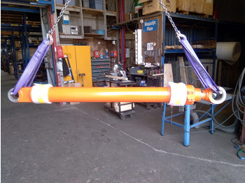 Cilindro hidráulico HITACHI