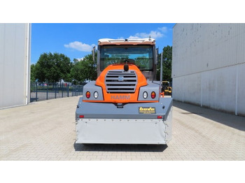 Rodillo de neumáticos Hamm HP 180 I: foto 3