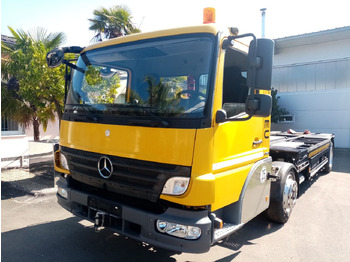 Camión portacontenedore/ Intercambiable MERCEDES-BENZ