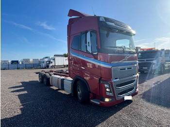 Camión chasis VOLVO FH16