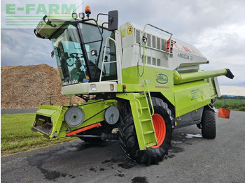 Cosechadora de granos CLAAS Mega