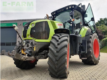 Tractor CLAAS Axion 810