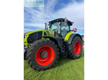 Tractor CLAAS Axion 930