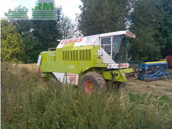 Cosechadora de granos CLAAS Dominator 108
