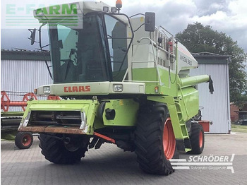 Cosechadora de granos CLAAS Dominator
