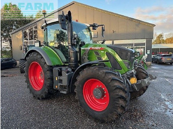 Tractor FENDT 718 Vario