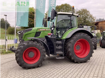 Tractor FENDT 724 Vario