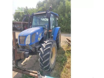 Tractor NEW HOLLAND T5000