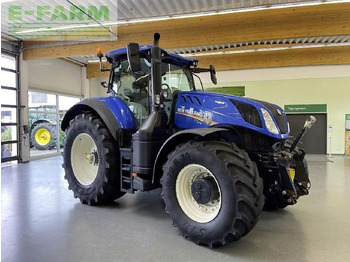 Tractor NEW HOLLAND T7
