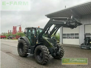Tractor VALTRA