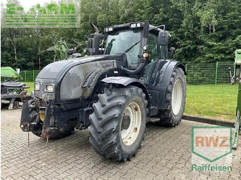Tractor VALTRA T202
