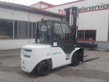 Carretilla elevadora diésel UNICARRIERS