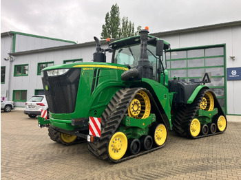 Tractor JOHN DEERE
