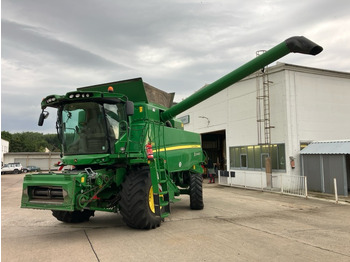 Cosechadora de granos JOHN DEERE T560