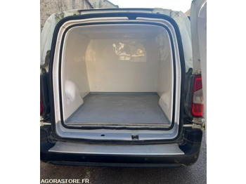 Furgoneta pequeña CITROEN BERLINGO ISOTHERME (portage de repas): foto 4 Furgoneta pequeña CITROEN BERLINGO ISOTHERME (portage de repas): foto 4