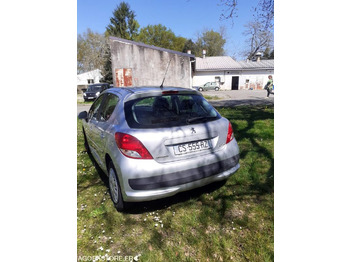 Coche Peugeot 207 1.4 hdi 70 cv: foto 3