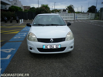 Coche RENAULT