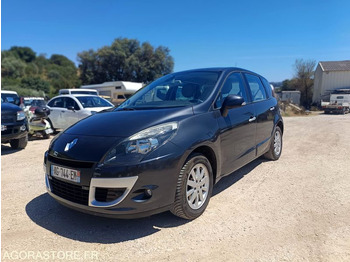 Coche RENAULT