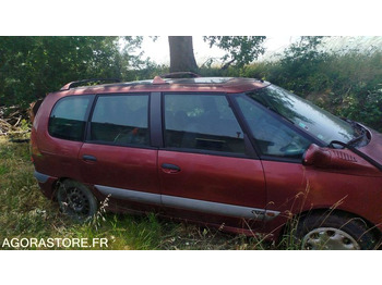 Coche RENAULT