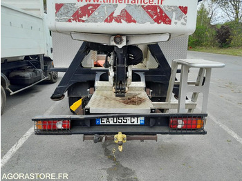 Camión con plataforma elevadora camion Nacelle nissan cabstar moins de 3.5 t nacelle time france: foto 2