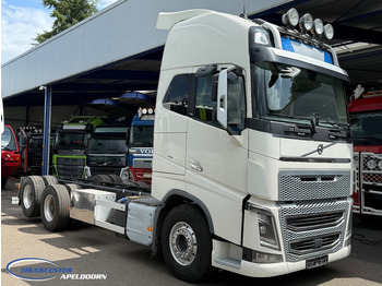 Camión chasis VOLVO FH 750