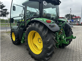Leasing de  John Deere 6115R John Deere 6115R: foto 2