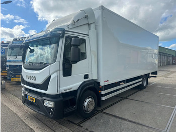 Camión caja cerrada IVECO