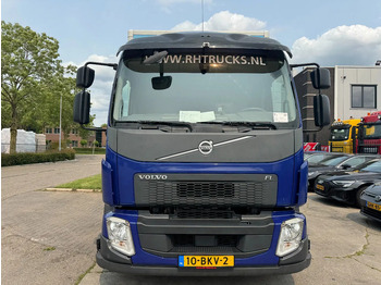 Camión caja cerrada Volvo FL 250 4X2 - EURO 6 + DHOLLANDIA LIFT + TÜV 05-2026: foto 3