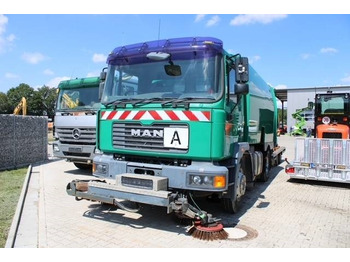 Barredora vial MAN M2000