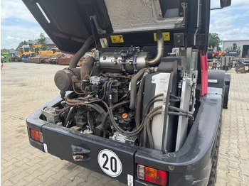 Cargadora de ruedas Yanmar V 80-5: foto 5