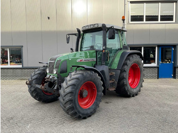 Tractor FENDT 700 Vario