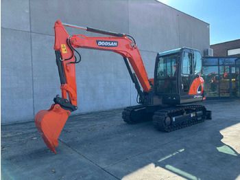 Excavadora de cadenas DOOSAN DX55-9C