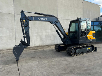 Excavadora VOLVO EC55D