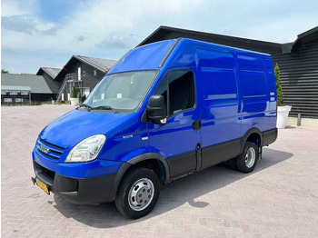Furgoneta IVECO Daily 50c18