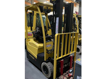 Carretilla elevadora eléctrica HYSTER