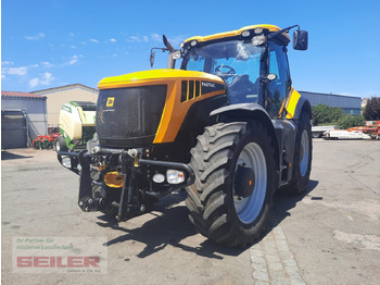 Tractor JCB