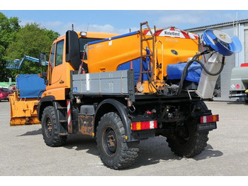 Camión Unimog U 300 4x4, Schmidt, Streuer, Schild, Klima,27tkm: foto 4