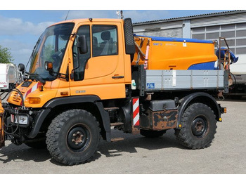 Camión Unimog U 300 4x4, Schmidt, Streuer, Schild, Klima,27tkm: foto 2